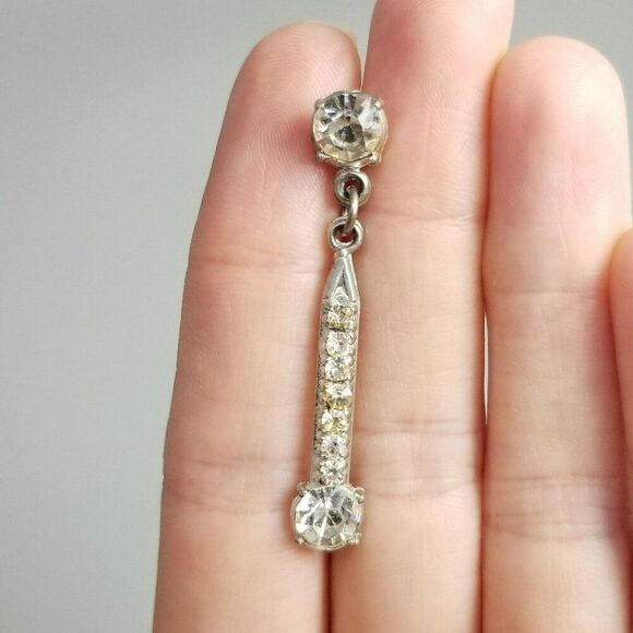 Vintage Rhinestone Lapel Pin, Silver Tone Long Skinny Drop Pendant Shooting Star - Picture 5 of 6